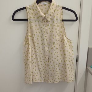 Equipment 100% Silk Cream and Green Sleeveless Button Down Shirt